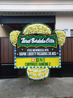 Papan Bunga Duka di Sungai Kanan