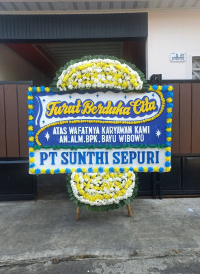 Papan Bunga Duka di Sungai Kanan