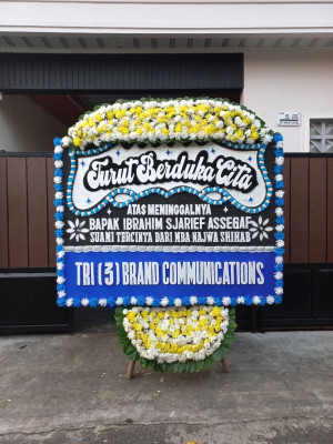 Papan Bunga Duka di Sungai Kanan